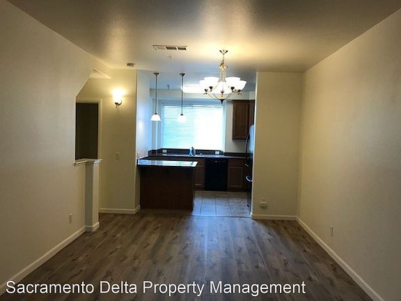 5th image of 2001 Club Center Dr APT 8108