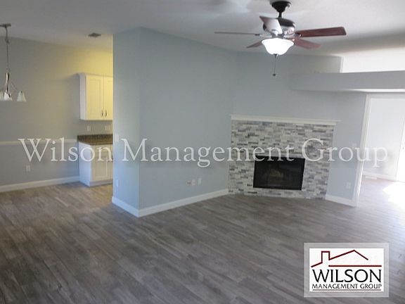 2nd image of 639 Holbrook Cir