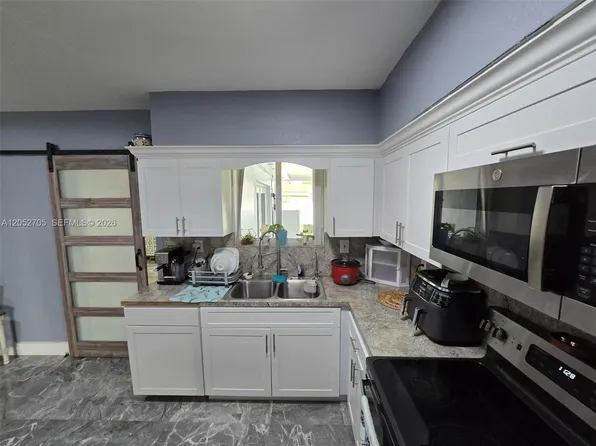 3445 NW 81st Ter, Miami, FL 33147
