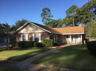 912 Spruce Ct, Fort Walton Beach, FL 32547