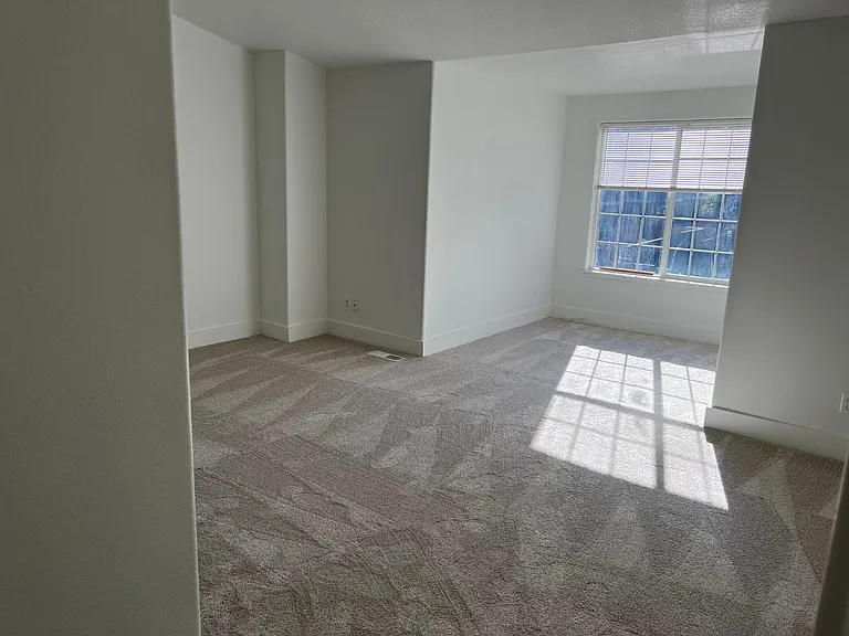 17815 SW Robert Ln — Photo 18