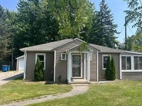 95 N Tuscola Rd, Bay City, MI 48708