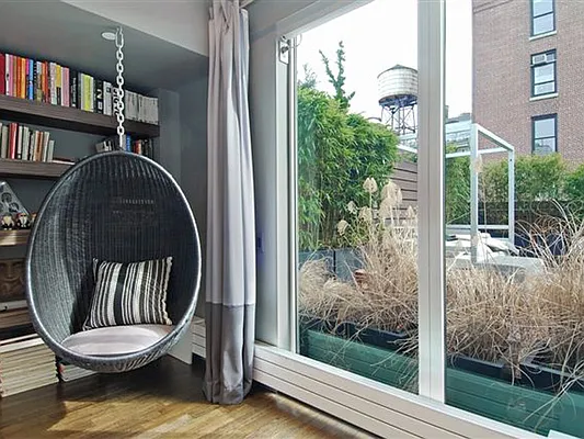 Sold by Sotheby's International Realty | media 2