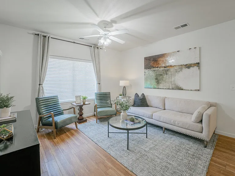 Aldara Apartments — Photo 2