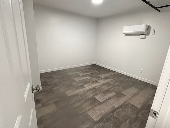3rd image of 1120 Montana St #35