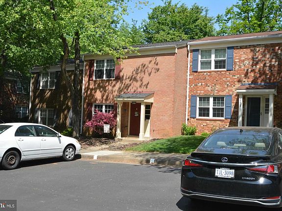 2nd image of 2226 Gunsmith Sq