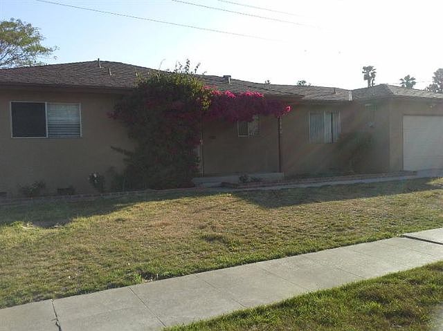 2nd image of 644 W Sussex Way