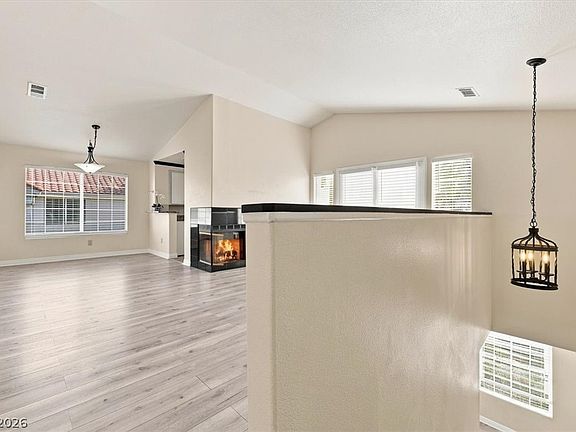 5th image of 5201 S Torrey Pines Dr Unit 1244