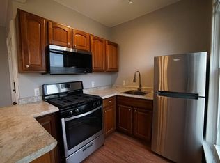 2205 W 4th St #2, Duluth, MN 55806