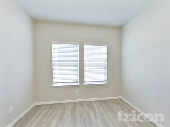 3rd image of 5915 Noah Pl