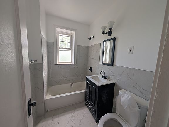 4th image of 264 Prospect St APT B2