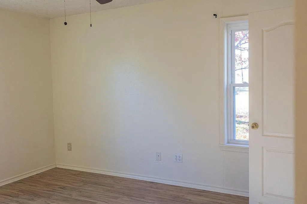 3 bed, 864 sqft, $1,450 — Photo 3