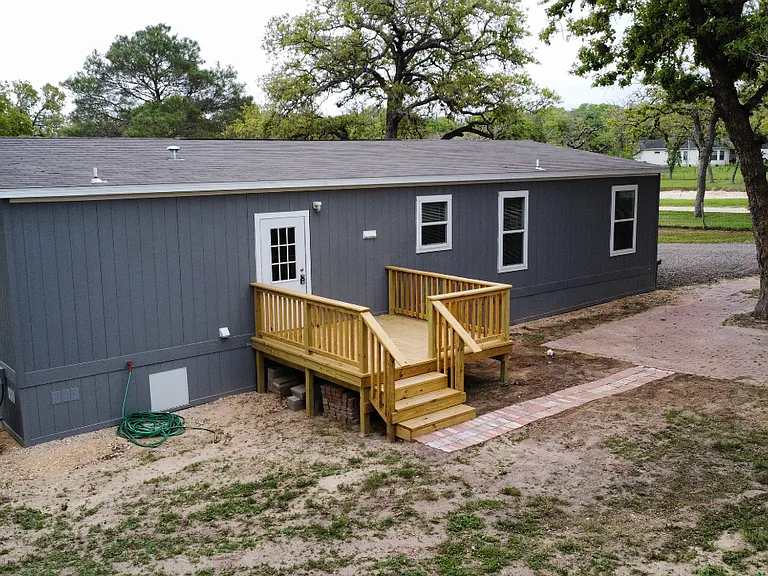 FM 775 — Photo 3