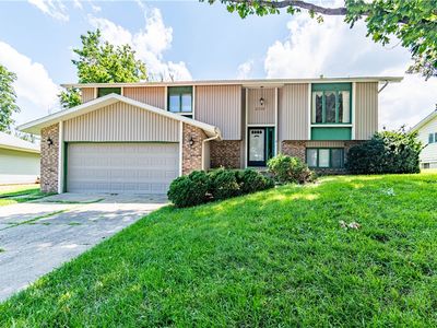 2326 N Longwood Dr, Decatur, IL, 62526