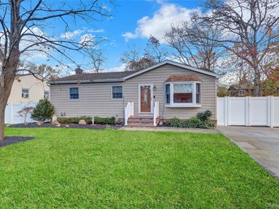 5 Zenith Road, Rocky Point, NY, 11778