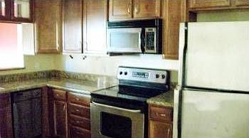 4th image of 860 Turquoise St Unit 136