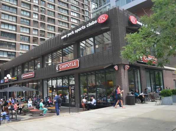 300 East 34th Street image 20 of 47