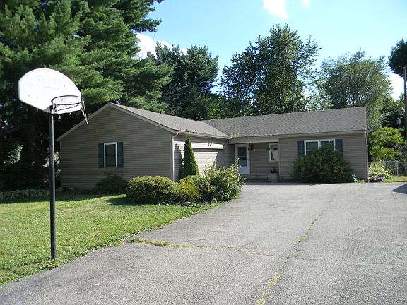 2nd image of 431 Walnutview Dr