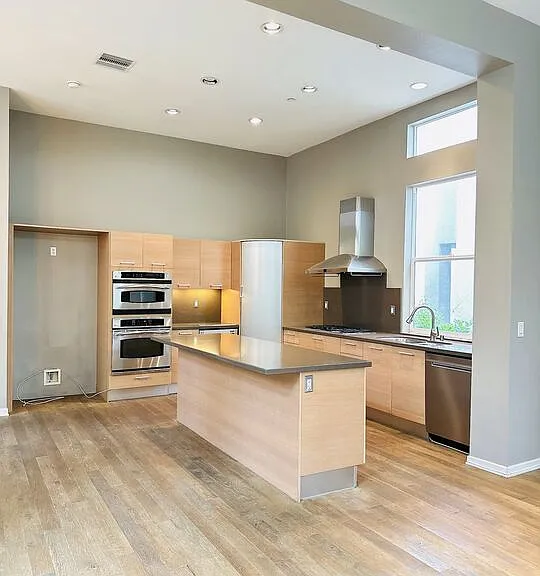 6581 Seabluff Dr #11 — Photo 5