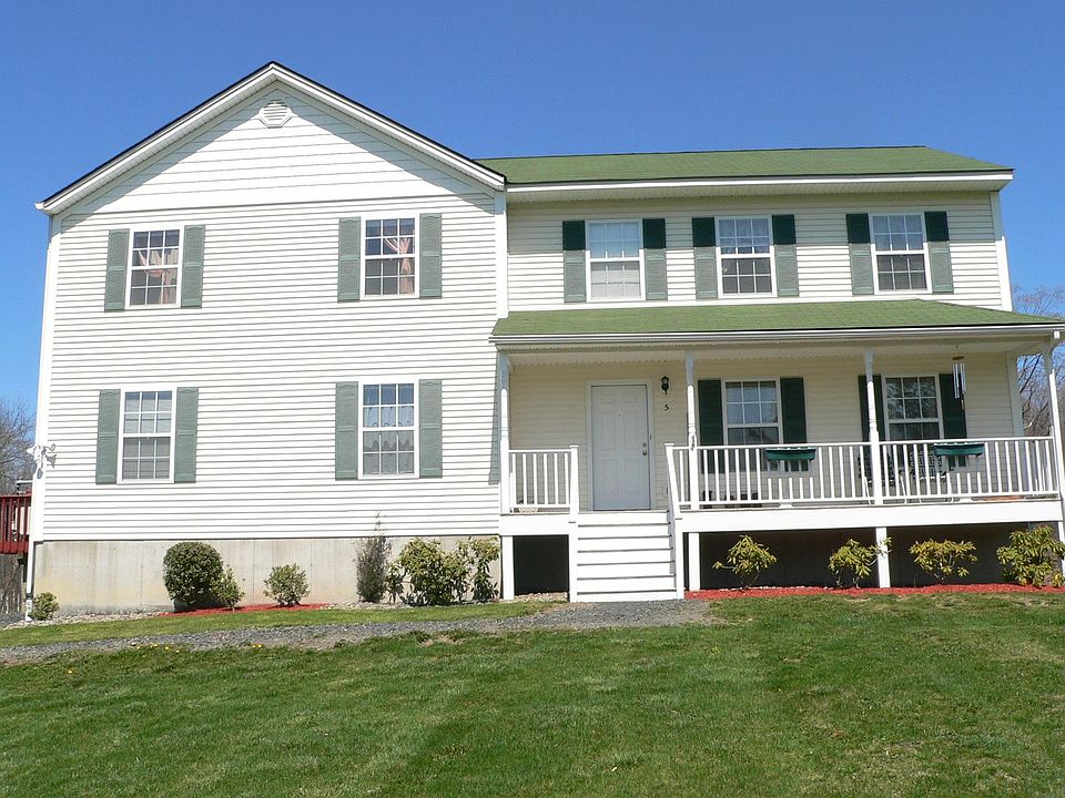 1st image of 5 Bel Air Dr #1