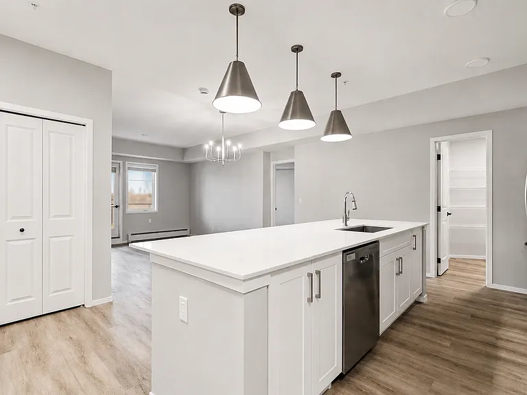 140 Mahogany St S #106 — Photo 8