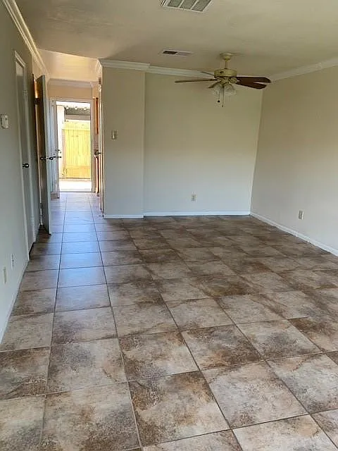 2 bed, 1.5 bath, 1105 sqft, $1,500 — Photo 3