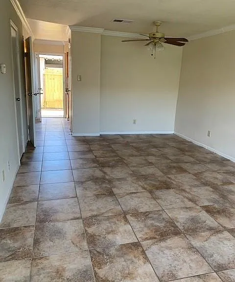 1145 Lyric Ln — Photo 3
