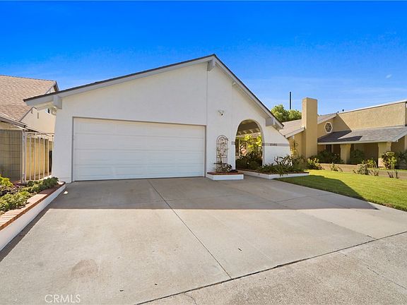 3rd image of 11685 Lakia Dr