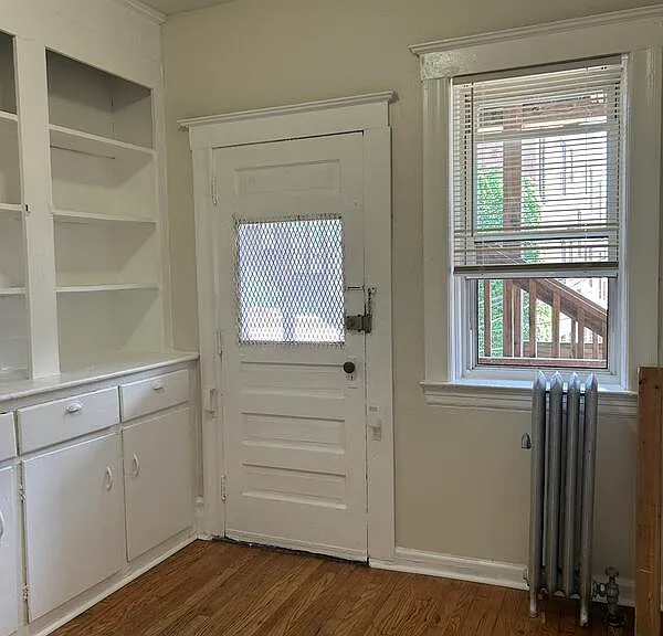 The Sherman Apartments — Photo 7