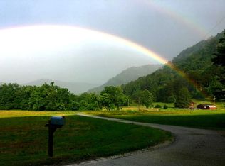 1502 Jakes Heavenly Hwy, Irvine, KY 40336