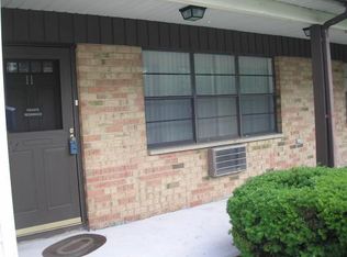 11 Cricket Ln, Woodbridge, NJ 07095