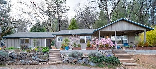2nd image of 1181 Peaceful Valley Rd