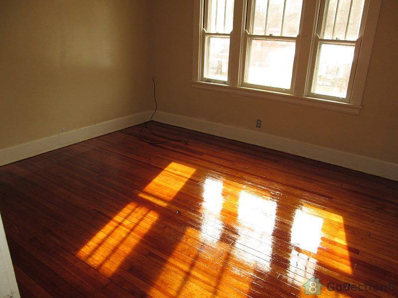 1st image of 4338 Saint Lawrence Ave