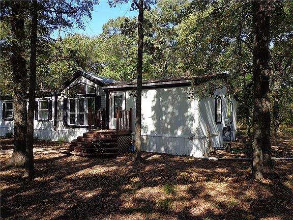 2nd image of 1290 Sandy Oaks Rd