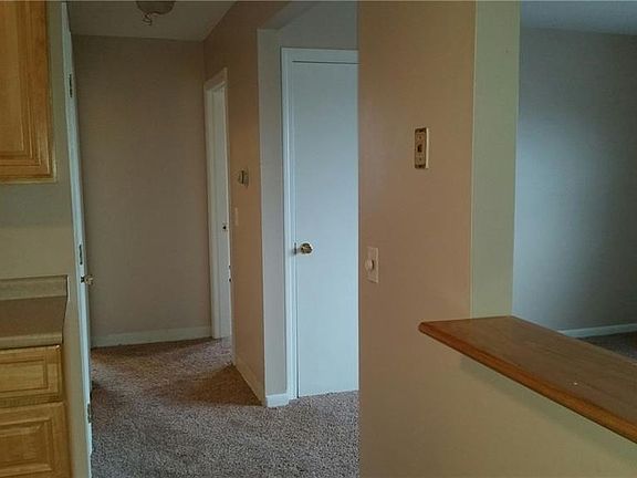 5th image of 5 Cynthia Dr APT 21