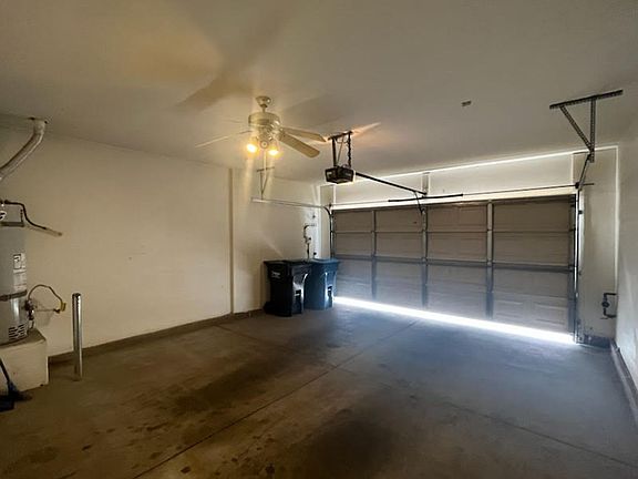 4th image of 5001 Droubay Dr
