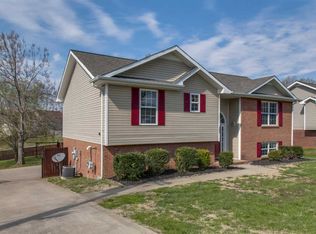 1504 Nolen Rd, Clarksville, TN 37040