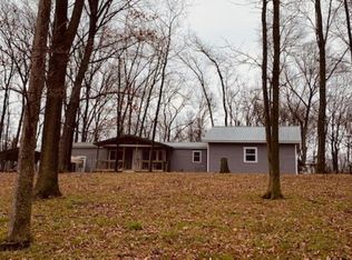 6650 White Walnut Rd, Pinckneyville, IL 62274