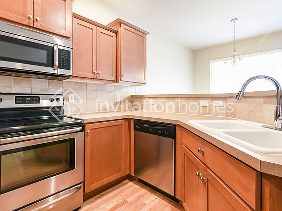 4th image of 11128 184th St E