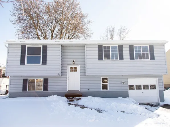 8136 Fornova Cir, Clay, NY 13041