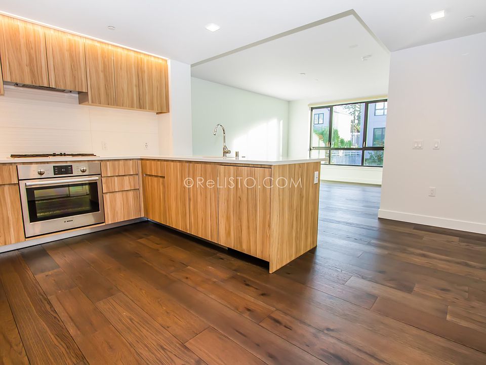1st image of 1300 22nd St #219