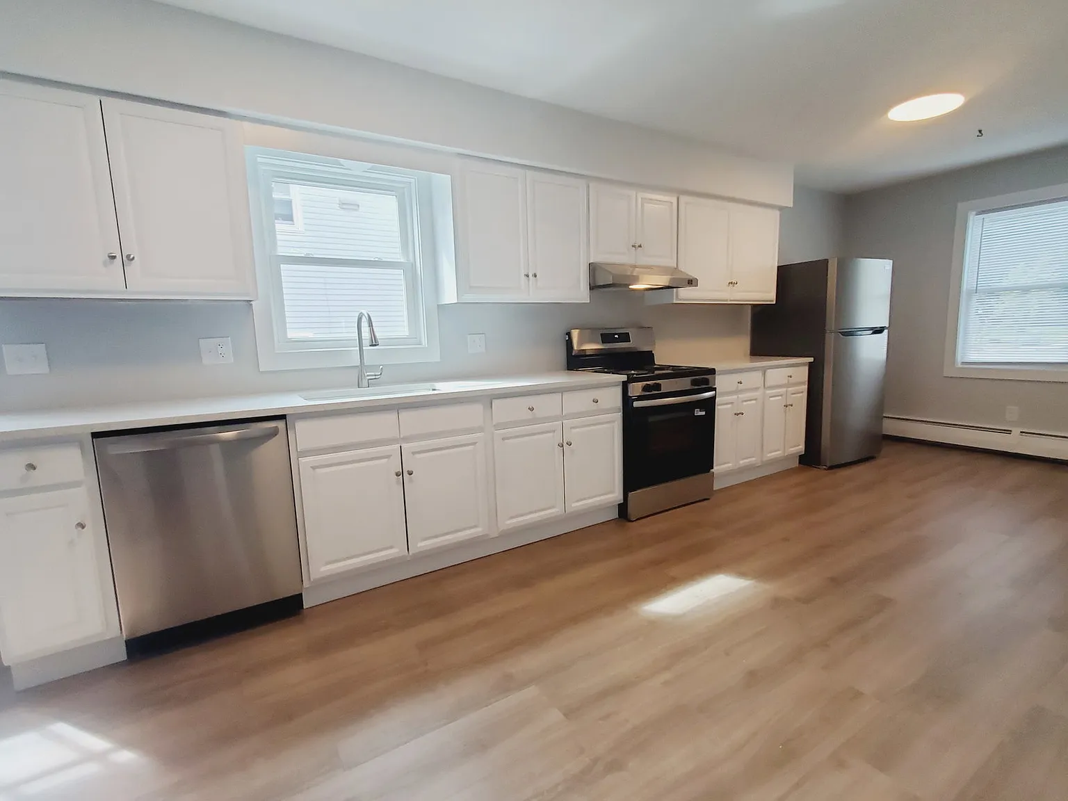 186 York St — Photo 2