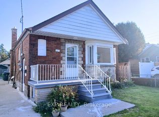 861 Cosburn Ave, Toronto, ON M4C 2W4