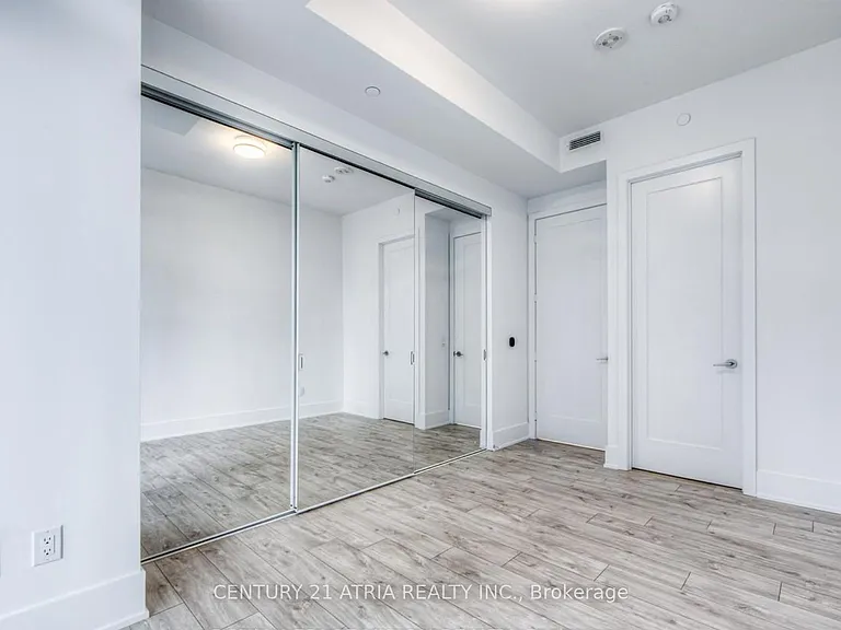 470 Front St W #1812 — Photo 9
