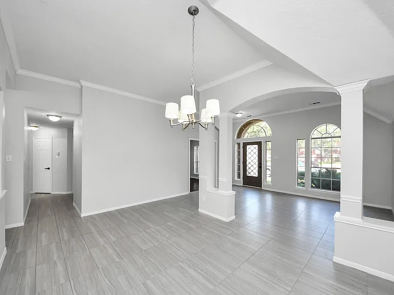 8322 Adler Lake Dr — Photo 5