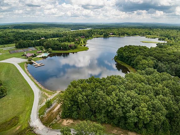 4th image of Camp Creek Cir