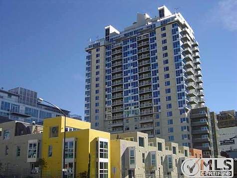 2nd image of 300 W Beech St Unit 1010