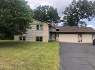 4031 205th Ln NW, Oak Grove, MN 55303