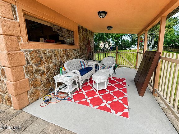 5th image of 348 Colony Rd