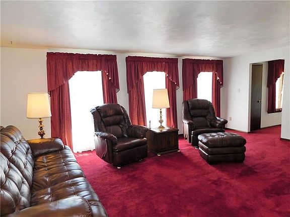 4th image of 116 Bryan Dr